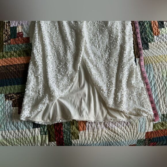 Hailey Adrianna Papell Fully Sequined White Asymmetrical Front Wrap Gown Size 12 - Picture 9 of 13